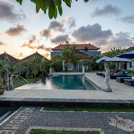 Hotel Teges Asri By Bukit Vista à Uluwatu Extérieur photo